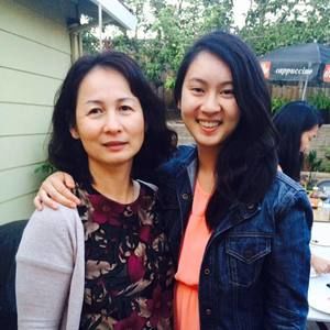 Meet your Posher, Claudia